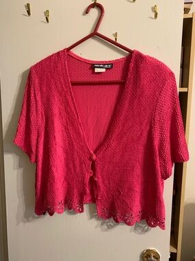 Short Sleeve Open-Front Cardigan in Bright Pink